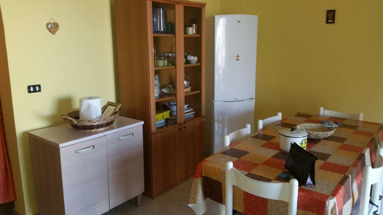 Casa Vacanza Via Lazio Торре-Лапилло Экстерьер фото